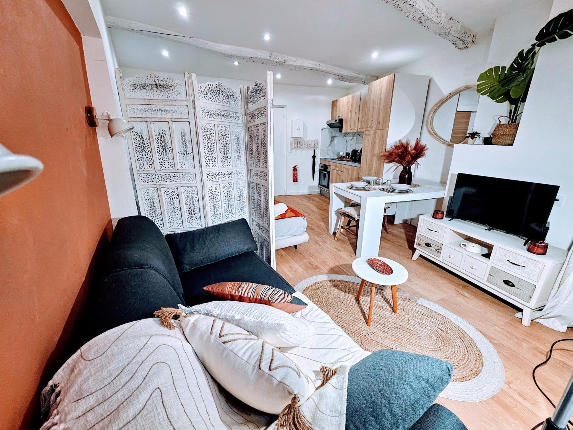 Studio Aux Pieds Des Parfumeries Grasse Extérieur photo
