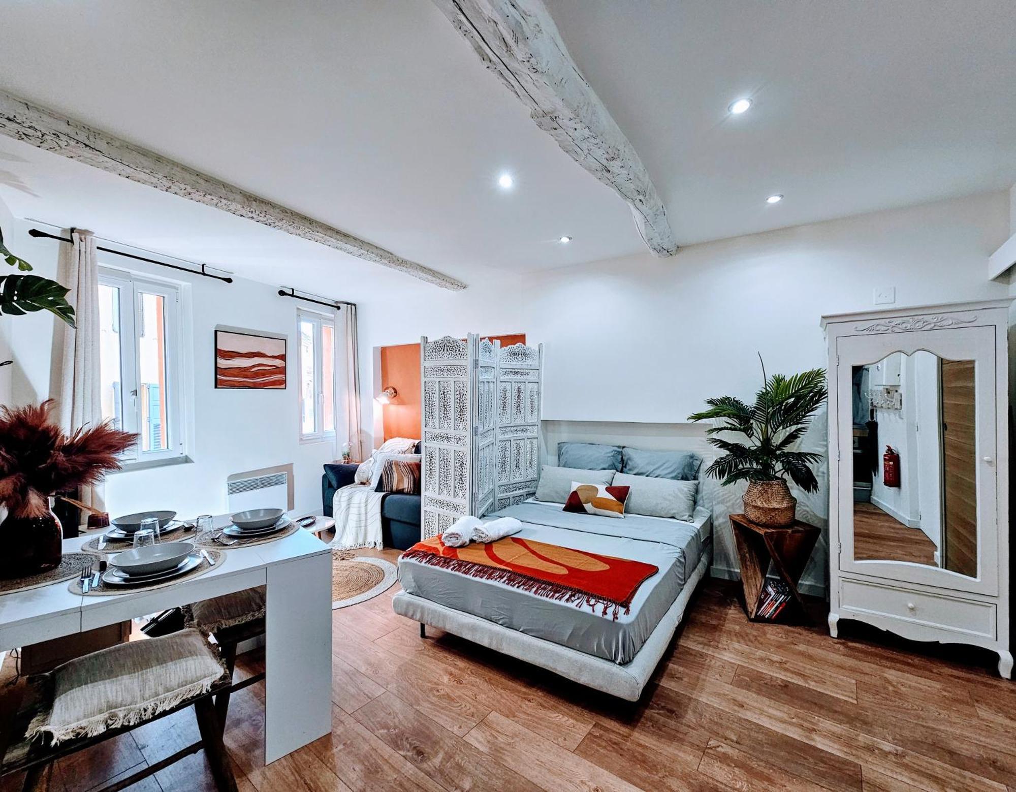 Studio Aux Pieds Des Parfumeries Grasse Extérieur photo